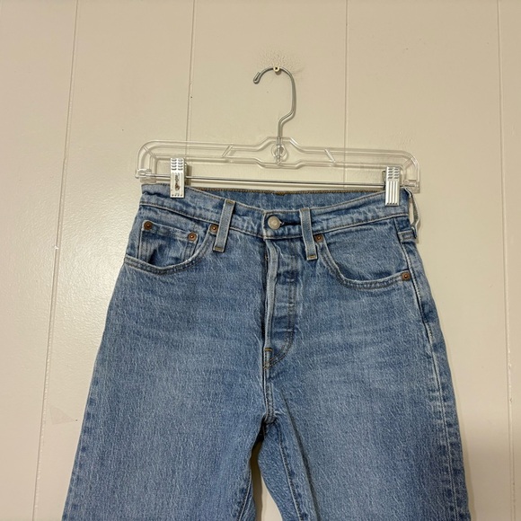 Levi’s 501 Women’s High Rise Distressed Straight Jeans Blue Size 25 - Picture 3 of 9